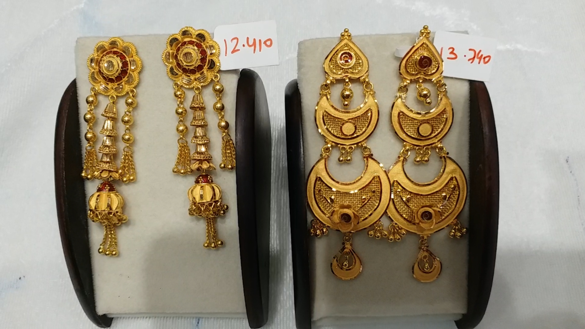 gold and silver jewelery