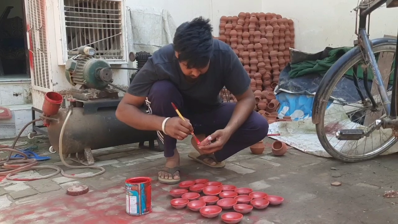 The potter is unhappy on the occasion of Diwali