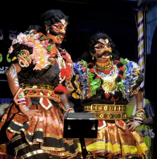 sampurna-sridevi-mahatme-yakshagana-performance-by-25-female-artistes