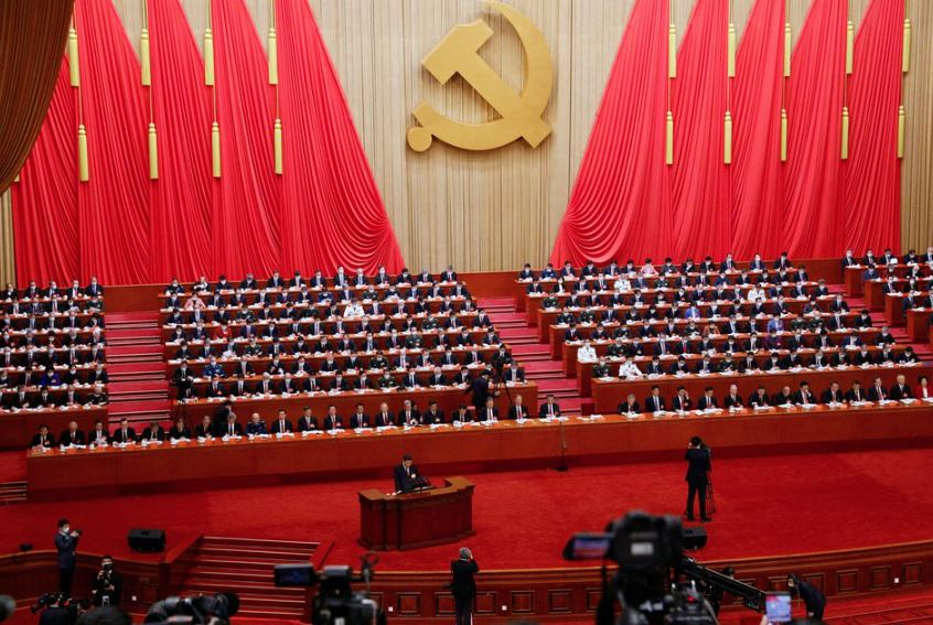 चीनी कम्युनिस्ट पार्टी का अधिवेशन दौरान मौजूद सदस्य.