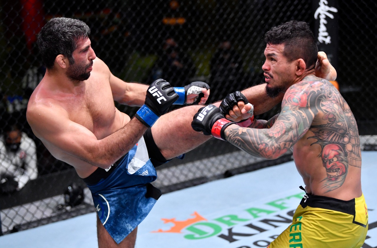 Beneil Khobier during a fight at the UFC.