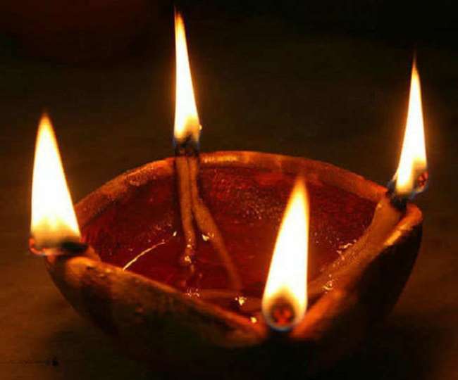 Narak Chaturdashi Chhoti Diwali 14 Lamps and Lights Importance