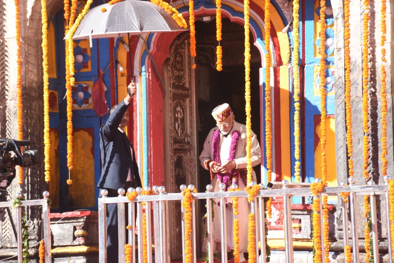 ropeway project in Kedarnath, pahadi topi and dress, PM Modi in pahadi dress, PM Modi Visit Uttarakhand