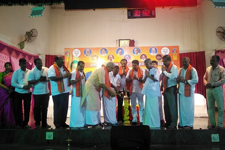 Puttur BJP pays tribute to senior workers on Diwali