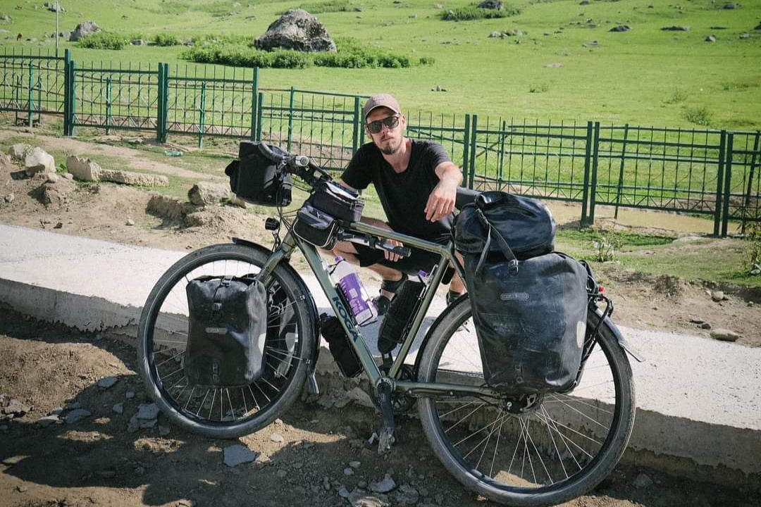 European Cyclist Attila Bartha falls in love with Bengali Food