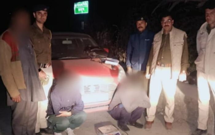 Chitta recovered from 2 youths in Shimla