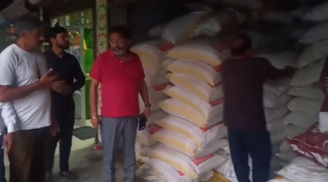 Raid on fertilizer store in Palwal