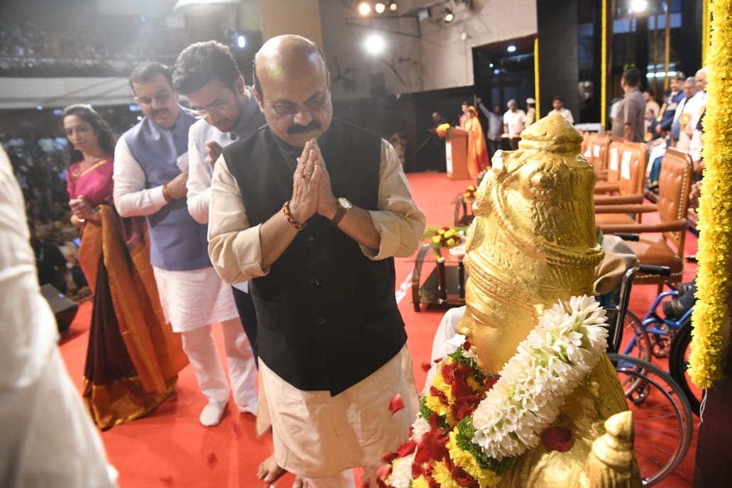 kannada-rajyotsava-award-presentation-to-67-dignitaries-in-bengaluru