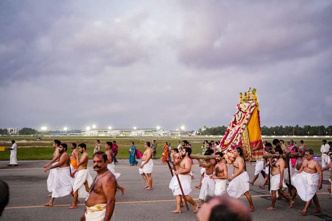 alpashi-araattu-over-thiruvananthapurm-airport-closed-down-for-5-hours