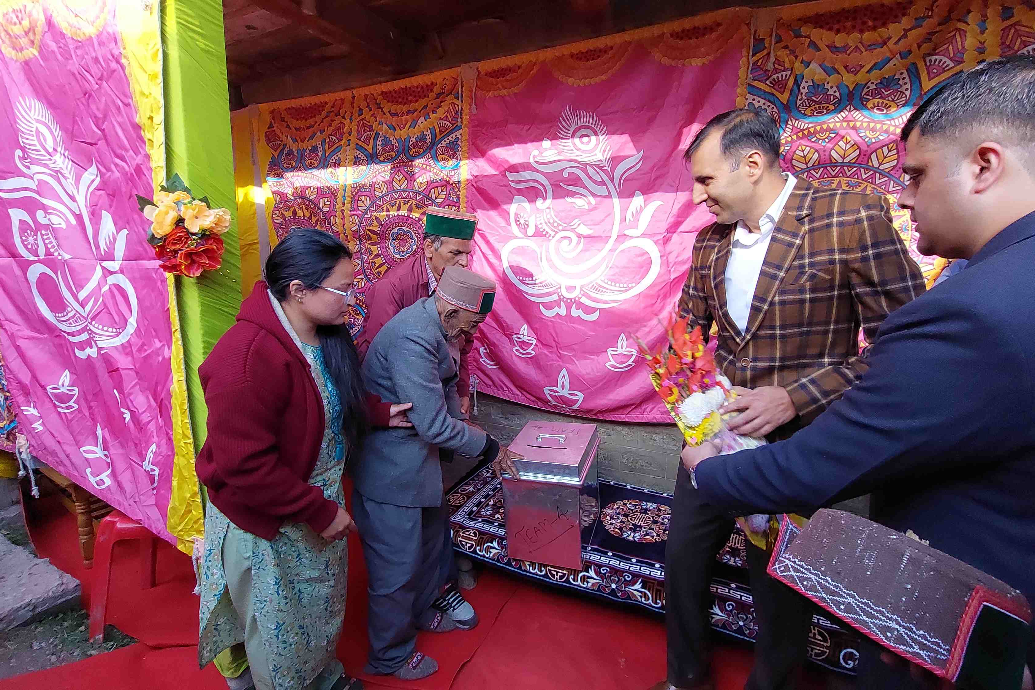 Shyam Saran Negi casts his vote