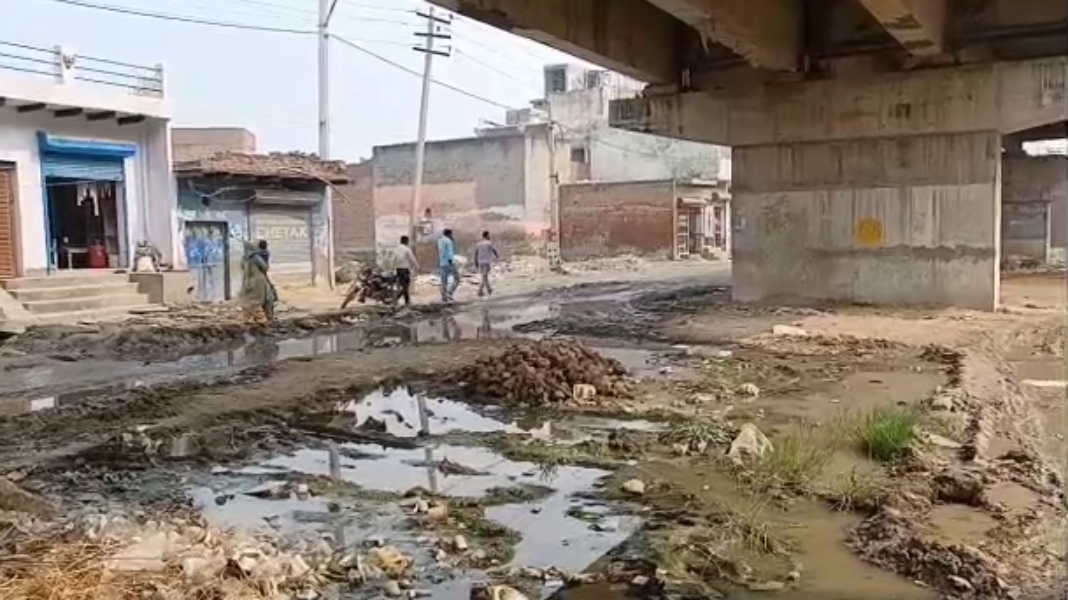 Under construction bridge in Palwal