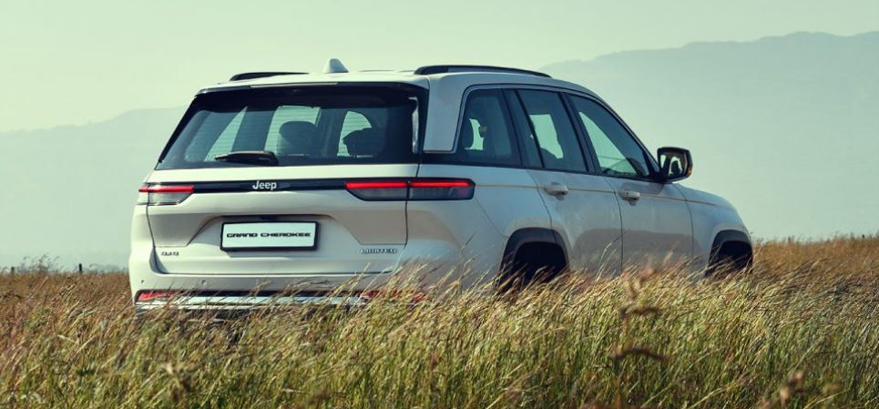 2022 Jeep Grand Cherokee Launched in India