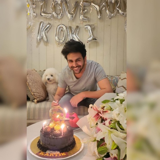 Kartik Aaryan's birthday celebrations begin with sweet surprise from parents