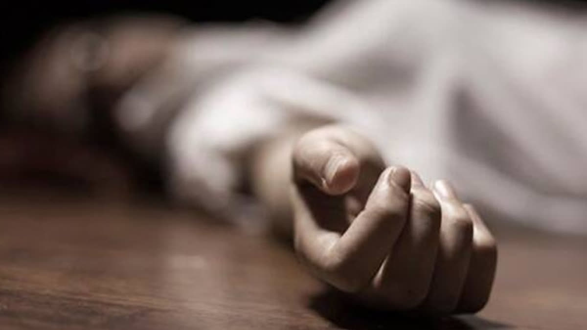 West Bengal: School teacher kills his 2 kids, dies by suicide