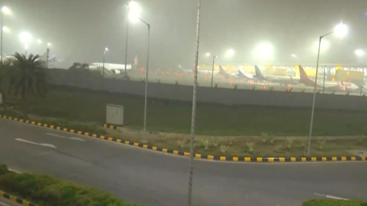 Dense Fog In Delhi