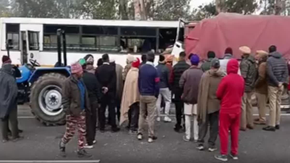 Four Policeman killed in a bus accident
