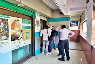 break IDBI Bank ATM in Amravati