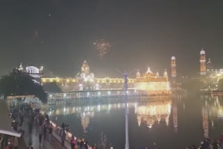 Spectacular fireworks in Sachkhand Sri Harimandir Sahib on the occasion of Gurpurab