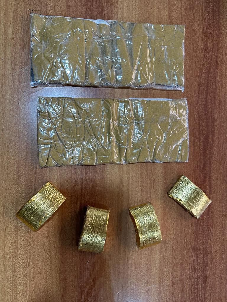 Gold Seized By DRI In Mumbai