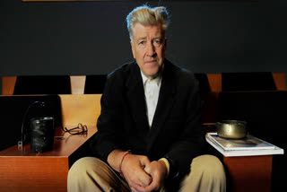 David Lynch was frequently questioned during his lifetime about the movies that influenced him and those he could watch repeatedly. Fans can learn more about some of David Lynch's favorite movies and directors by perusing the list of movies and filmmakers that Lynch himself cherished.