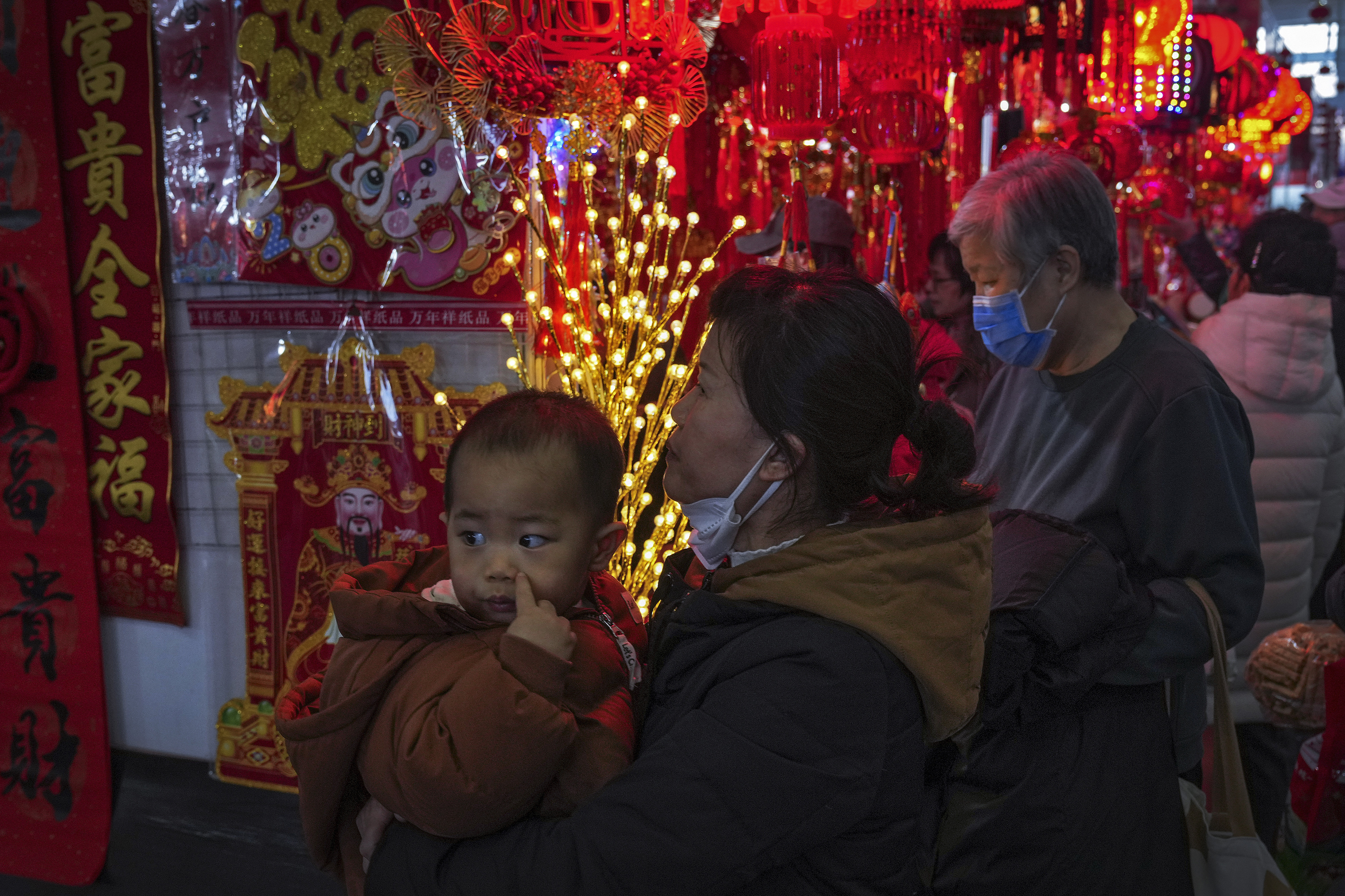 China population falls