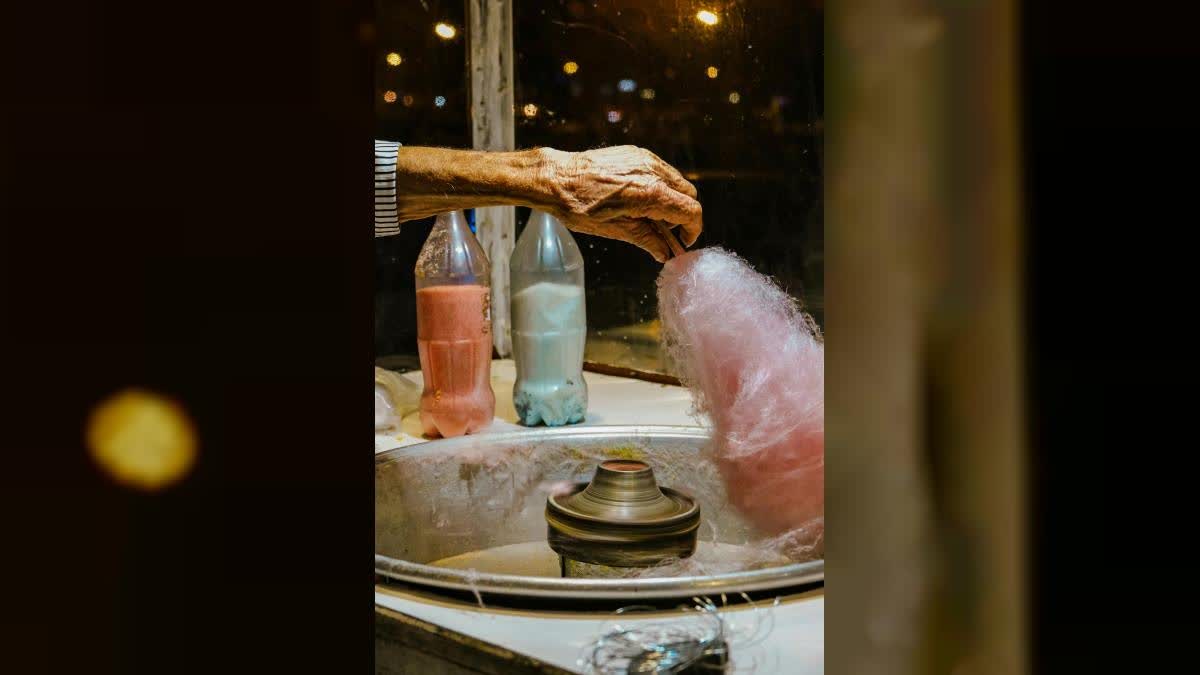 Tamil Nadu has announced a ban on sale of cotton candies due to the carcinogenic colour agents used to give the attractive colour to the sweet, which remains to be one of the most sought after by the kids.