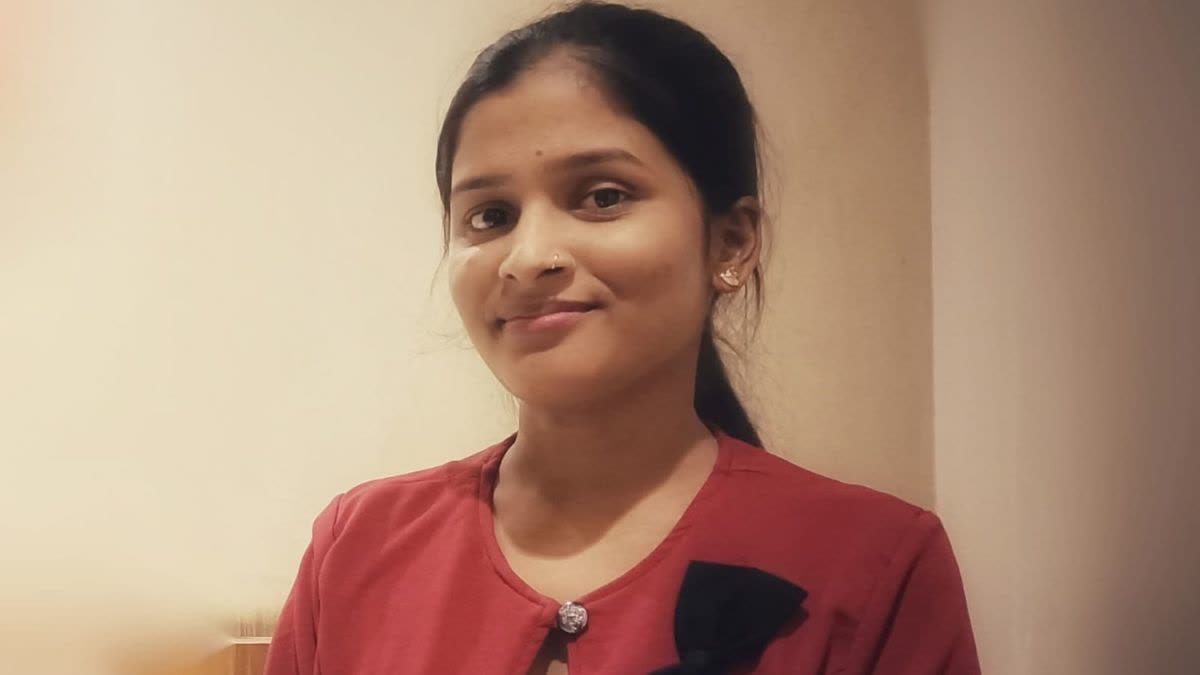 Balrampur Sunita Yadav topped RAEO exam