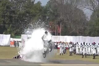 Jawan Breaks Tubelights With Bike