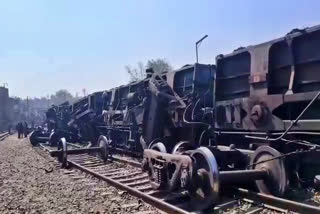 goods train derail  Patel Nagar Delhi area  ಹಳಿ ತಪ್ಪಿದ ಗೂಡ್ಸ್ ರೈಲು  ರಕ್ಷಣ ಕಾರ್ಯ