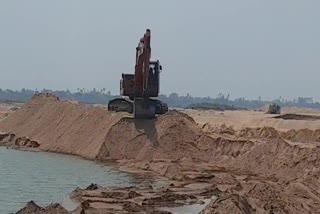 Sand_Lorry_At_Revenue_Office_Was_Missing