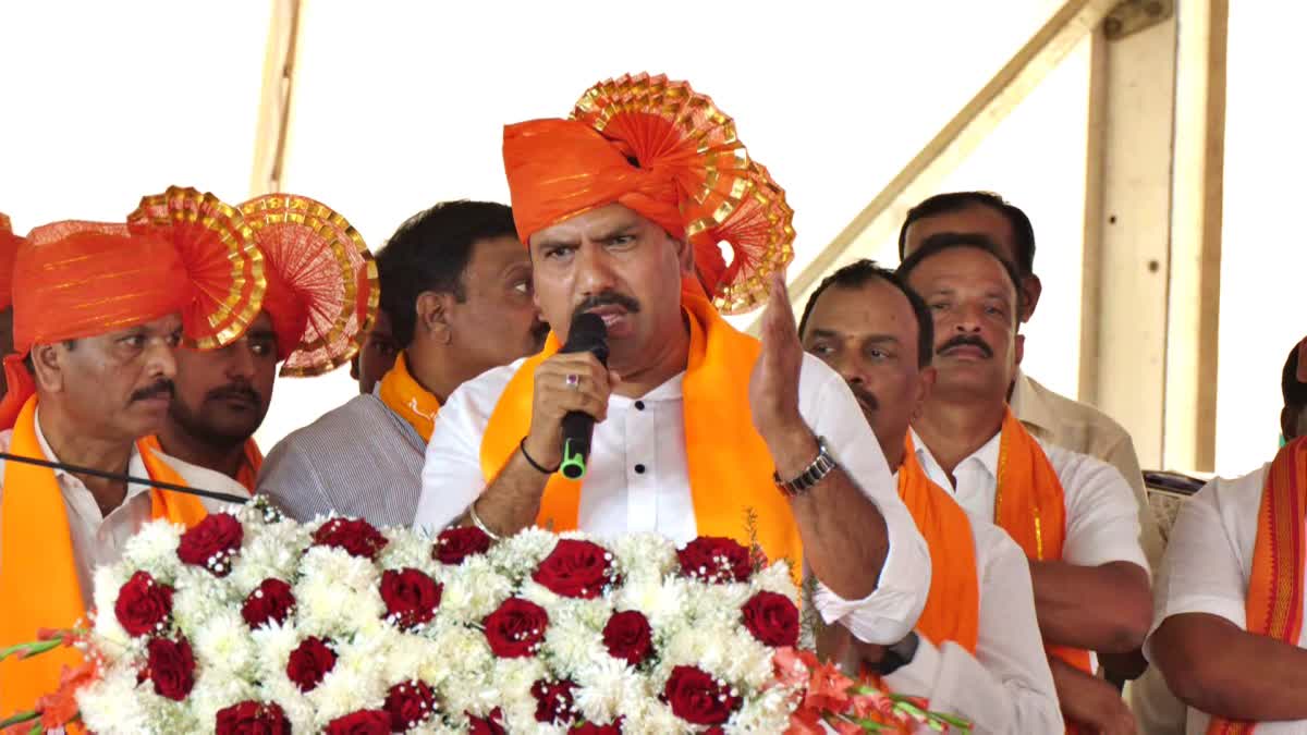 BASANGOUDA PATIL YATNAL  TUMAKURU  MINISTER K N RAJANNA  BJP