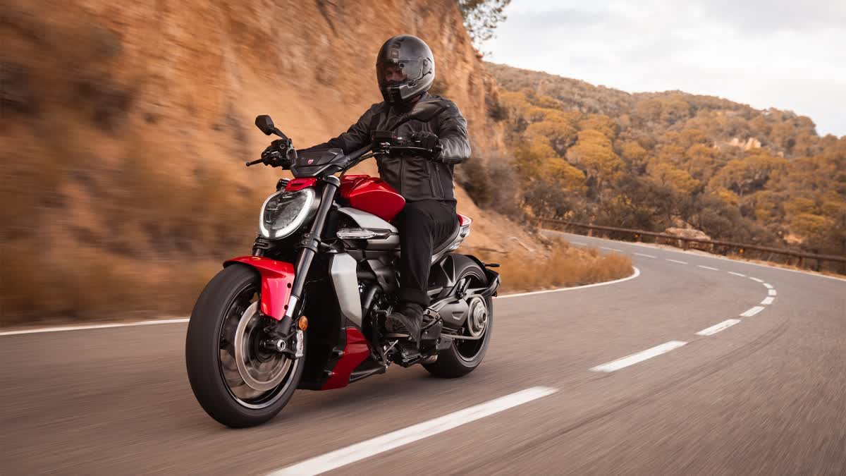 all-new-ducati-xdiavel-v4-unveiled-for-global-market-design-features-powertrain-details-in-assamese