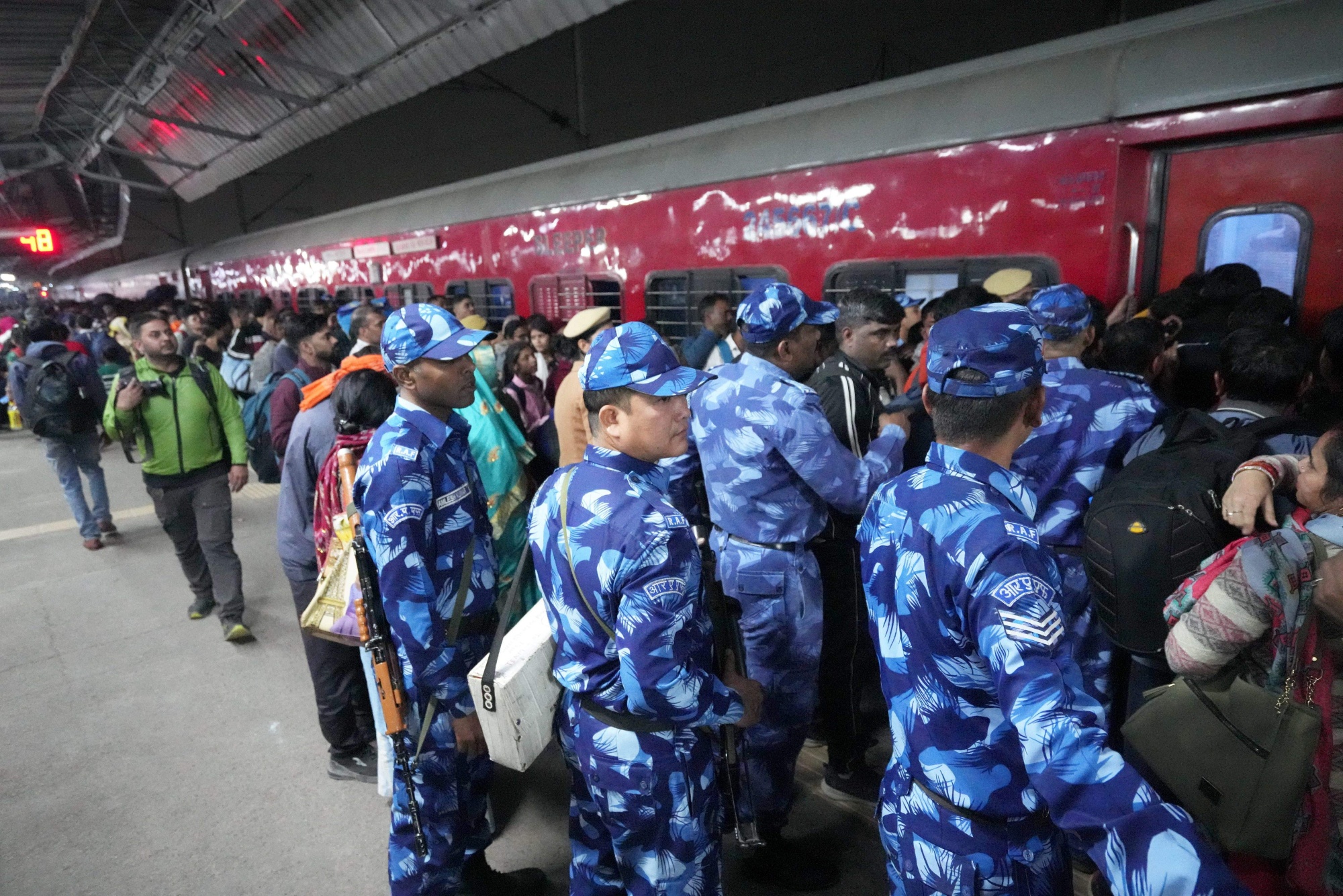 NEW DELHI RAILWAY STATION