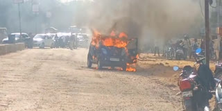 GWALIOR FIRE IN MOVING CAR