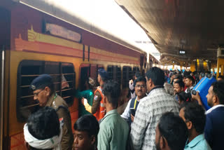 Delhi Stampede: Sale Of Platform Tickets Suspended Till Feb 26 To Control Heavy Rush At Railway Station