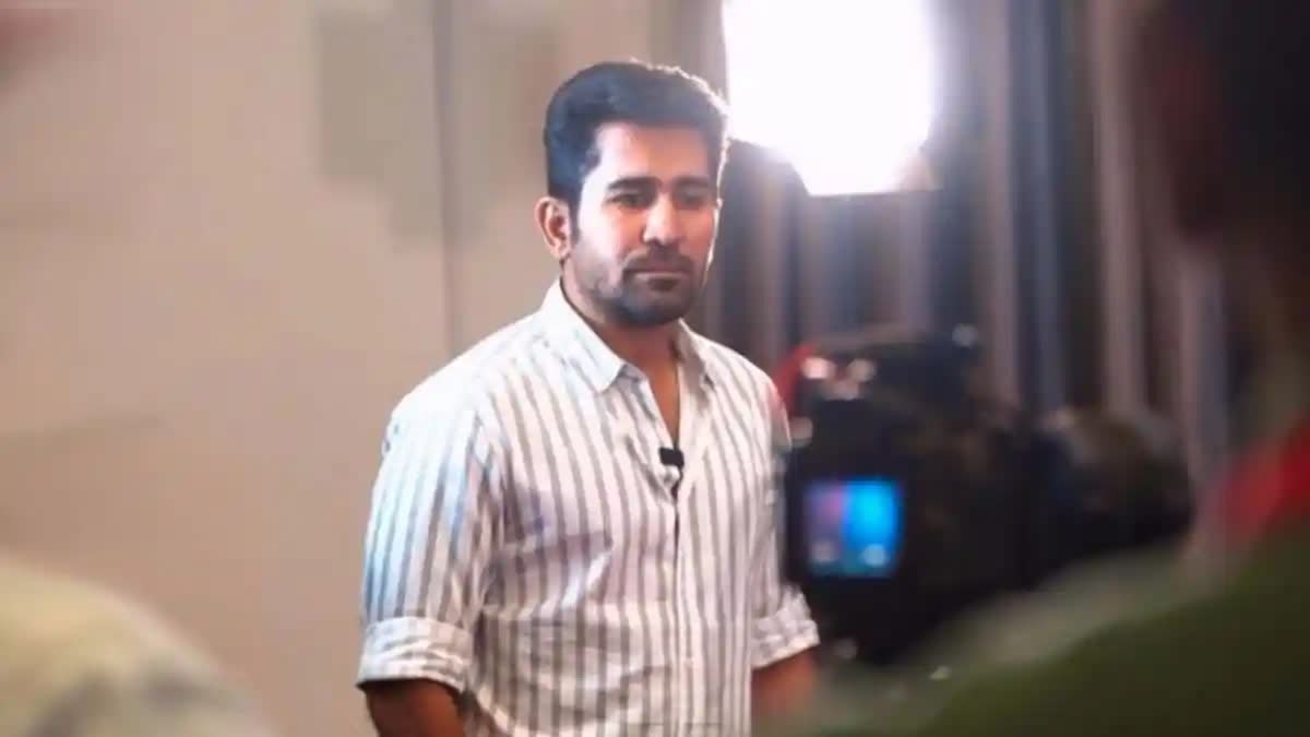 Vijay Antony  Jesus Christ Comment  Vijay Antony Apologises  Romeo film promotion