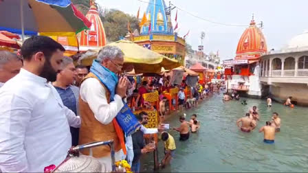 Trivendra Ganga Pujan in Haridwar