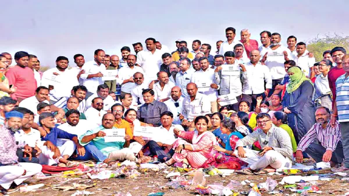 Malkajgiri MLA Marri Rajashekar Reddy Protest Against Dumping Yard