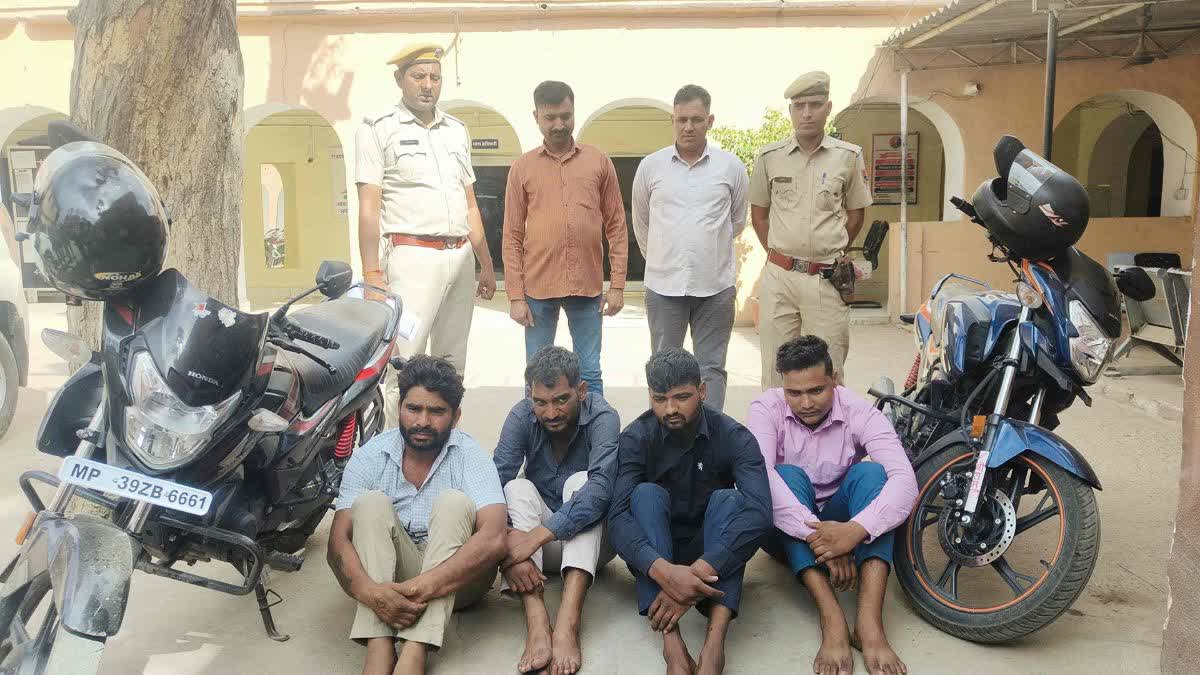 Theft of 5 Lakhs in behror