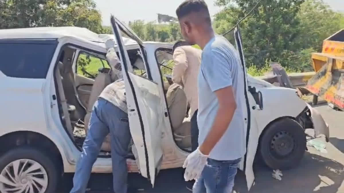 A speeding car rammed into a truck on the Ahmedabad-Vadodara Expressway near Nadiad, Gujarat. Eight people died on the spot, while two injured individuals later died.