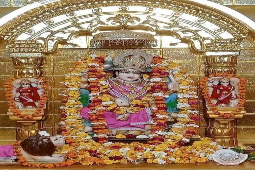 Datia Maa Baglamukhi