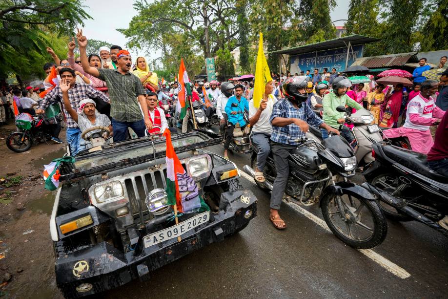 Colorful Roadshows and Rallies Mark India's Election Season before Voting Starts Friday