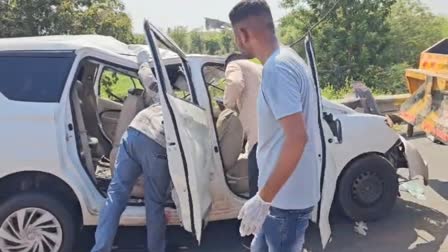 Child among 10 killed as car rams into parked truck on Ahmedabad-Vadodara Expressway