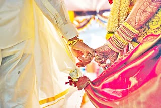 Disadvantages of Late Marriage