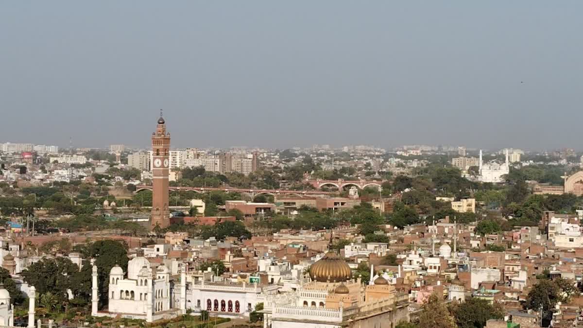 SHIA COMMUNITY OF LUCKNOW