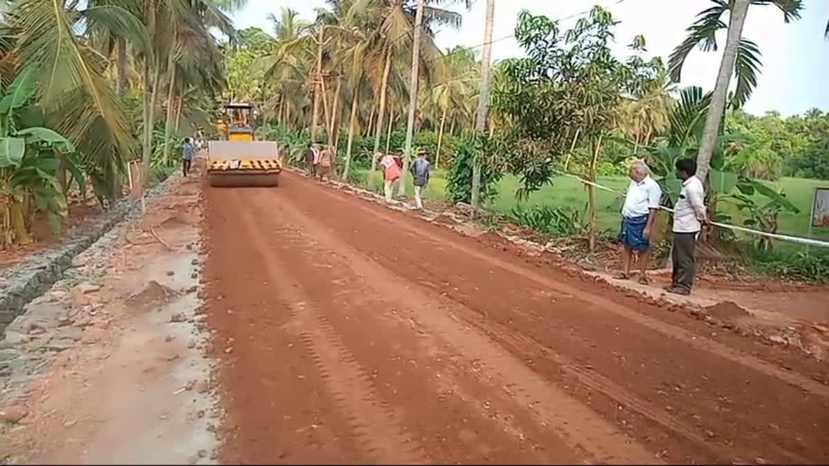 ENVIRONMENTALLY FRIENDLY ROAD  KOZHIKODE  FIRST ENVIRONMENTAL FRIENDLY ROAD  URALUNGAL LABOUR SOCIETY