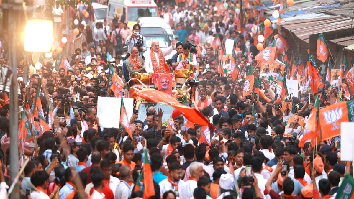 Union Home Minister Amit Shah led a roadshow in Jharkhand's Ranchi on Friday evening. Standing atop a decorated vehicle, the senior BJP leader greeted people and flashed the victory symbol along with the party's Ranchi Lok Sabha candidate, Sanjay Seth.