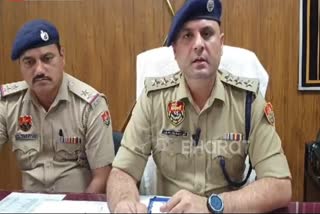 Gurugram ACP Crime Varun Dahiya (R) during a presser after the murder of a boy by her own mother in Gurugram