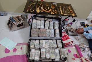 ACB raid at beed police inspector Haribhau Khade house seized cash and gold jewellery