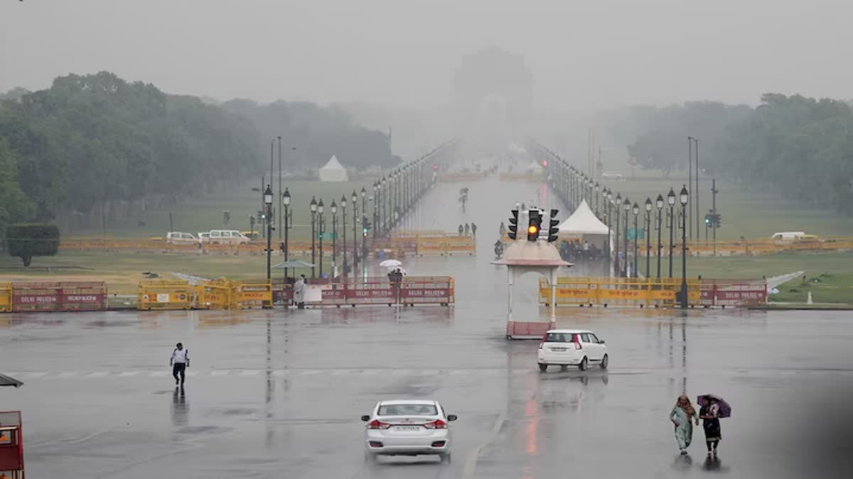 Delhi-Ncr में गर्मी से राहत, मौसम ने दी थोड़ी उमंग 8 तेज बारिश और ठंडी हवा से दिल्ली का मौसम हुआ सुहाना, प्रदूषण और गर्मी से मिली कुछ राहत